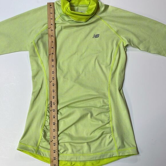 New Balance Neon Green Funnel Neck Long Sleeve Running Top Women’s Sz S - Picture 5 of 8